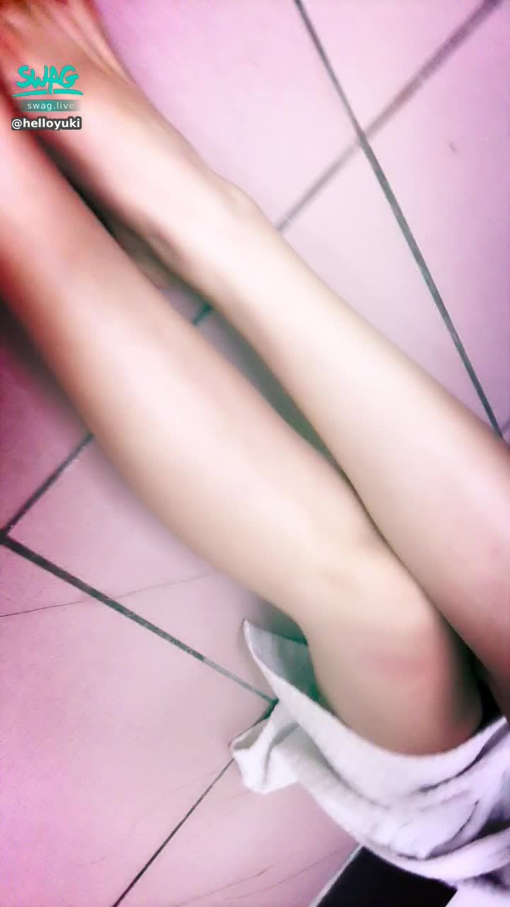 h*******i : 冷冷的天氣...想要被人家溫暖一下嗎😳😳