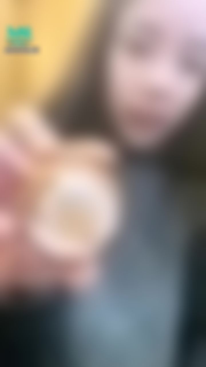  : 調皮的CC想試試看最新的吹吹⋯⋯⋯🥚🥚吹到臉都漲紅了 好害羞😳🤫