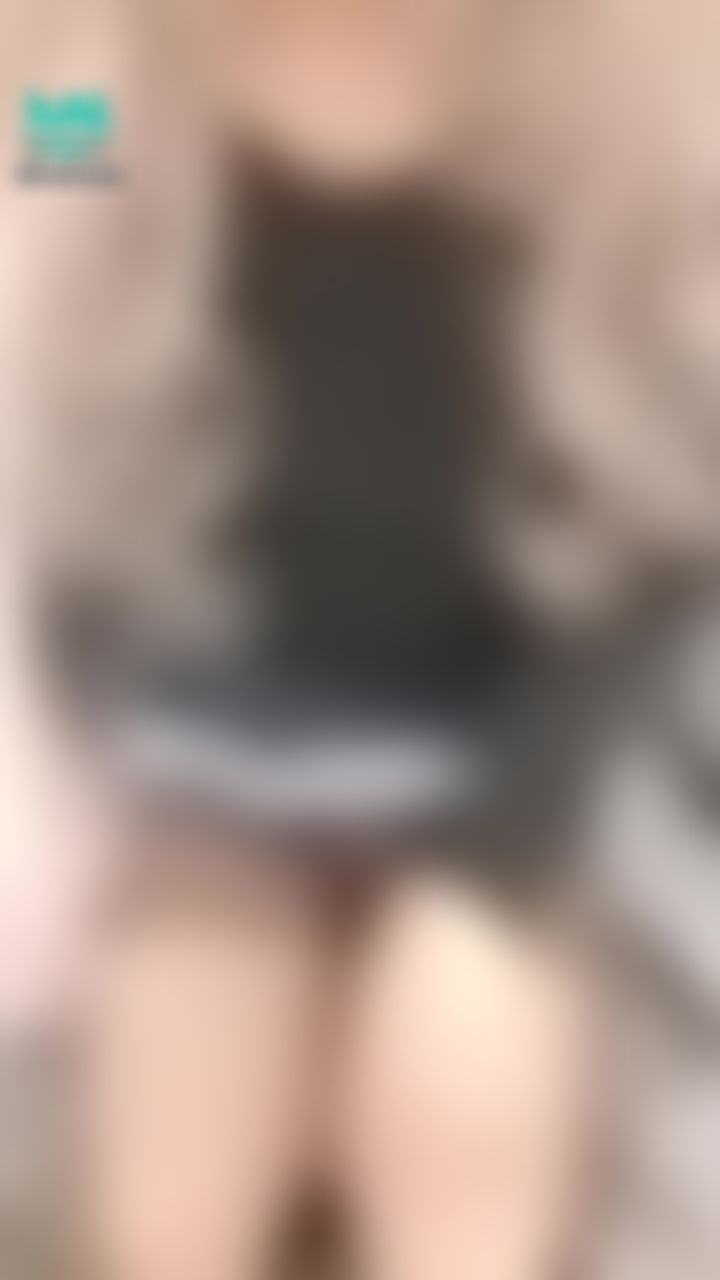 l*******n : *學生妹妹系列*
今天比較早下課喔！
來看妹妹的限時+私訊
送客制化身材短片呦🥺