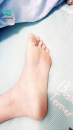 h*******l : 腳趾控必解😜腳趾動一動😂