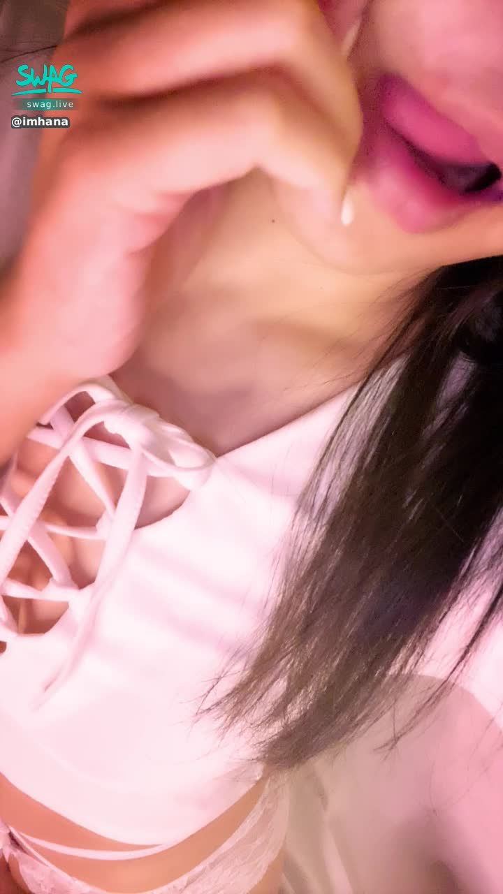  : 🖤哈娜在你耳邊說悄悄話🤫🤫🤫