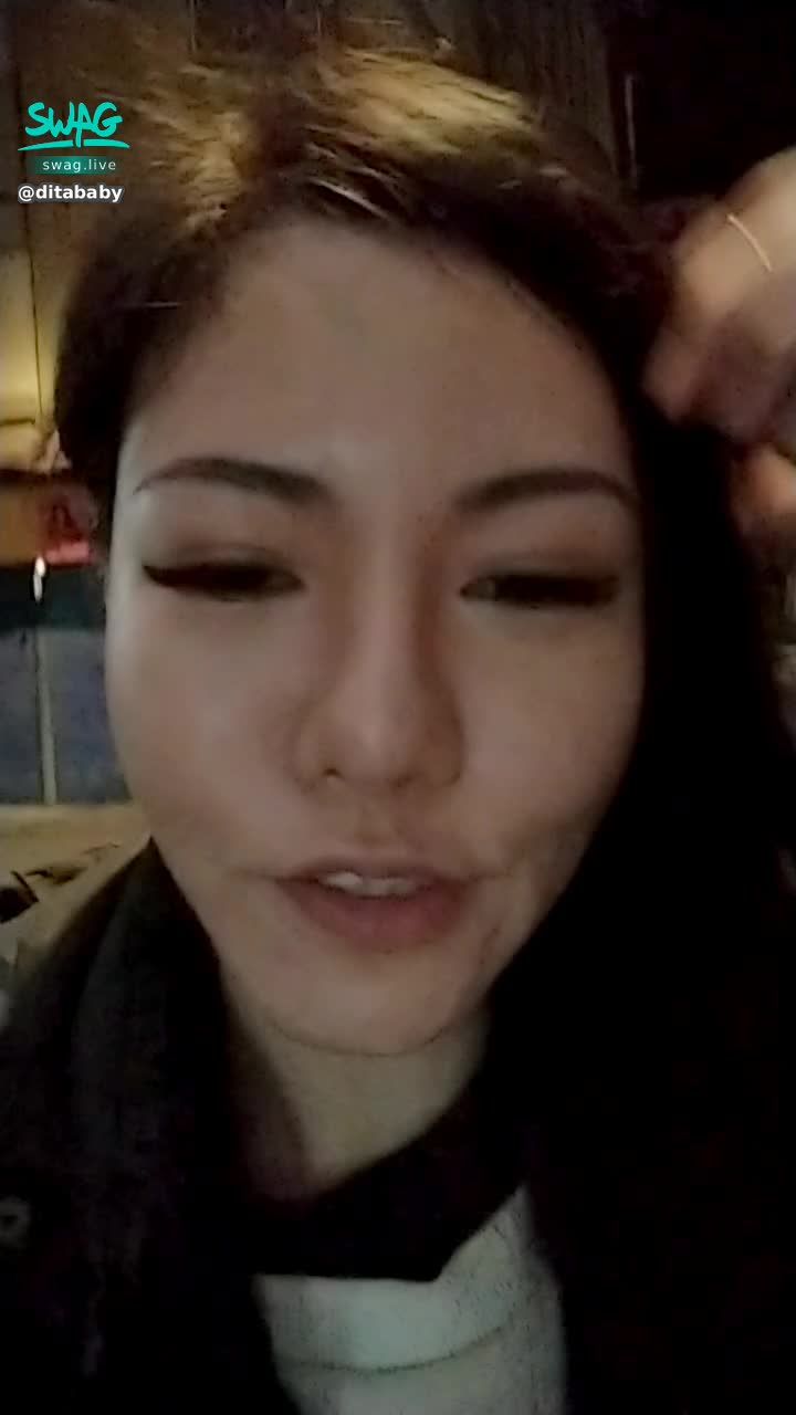 d******y : 哈囉~晚安
