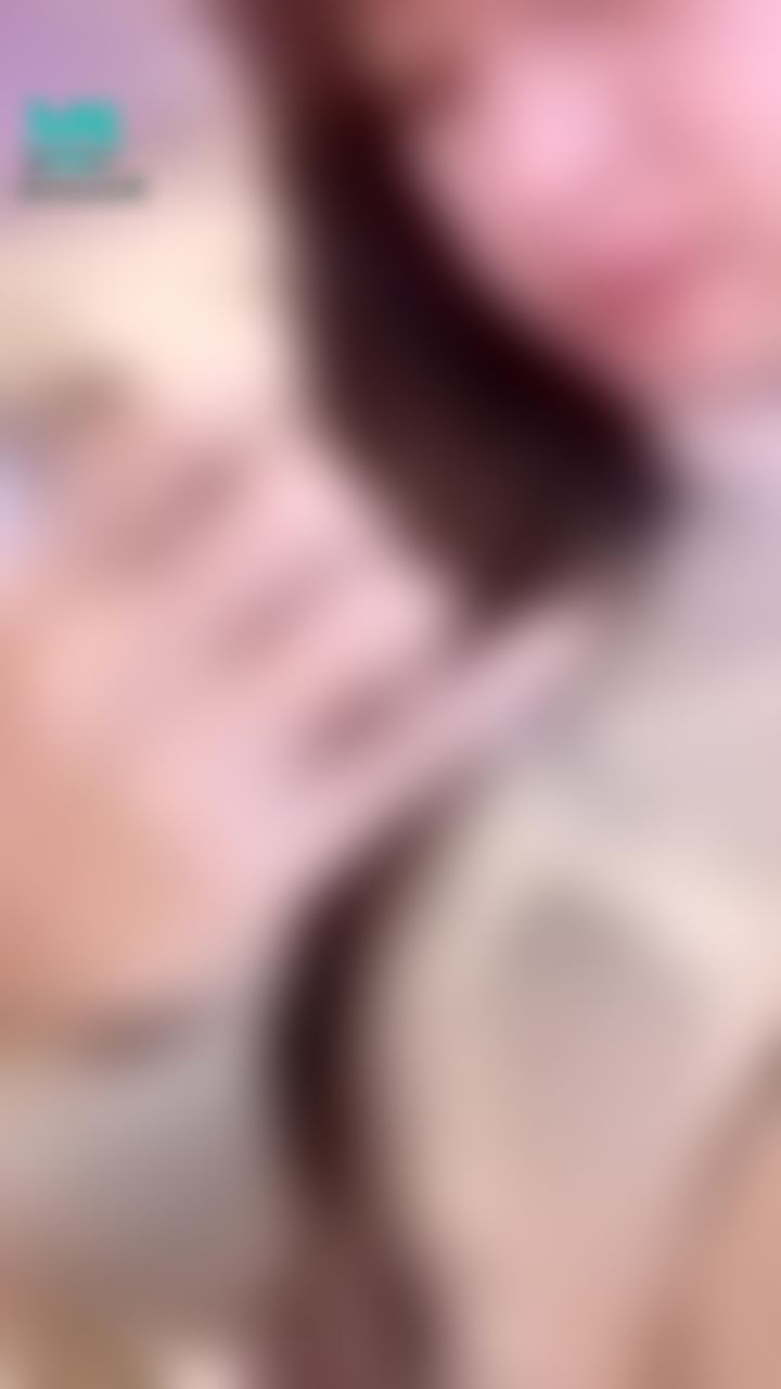 : 🎬
剛看完孤味，中年人好像會比較喜歡看，看的比較有感觸啦，猜薇薇沒鄒紋的素顏，我幾歲呀？
🤔

🧝🏻‍♀️美騷vivi的第一隻長片粉粉請享用
，喜歡麻煩幫我按讚👍
https://go.swag.live/P9hksoBFhiXaYkGs8

㊙️包月vip

⚜️約會有2️⃣種

🗽直刷約會⏩別墅🏡*3️⃣

🎟抽籤約會 
1/16 00:00 -1/22 23:59
找vivi快活約會🗣
送1️⃣籤送2部vivi甜美淫蕩片
送3️⃣0️⃣支籤送包月vip騷浪蕩淫片1個月
送6️⃣1️⃣支籤送保底約會1次
5️⃣0️⃣籤抽1粉就能和我甜蜜約會呦

💎
「不管做什麼事情就要專心、要用心，這樣所有事情才會順利，這就叫做『孤味』。」
🎀

⭐ 晚上22:00-00:00來直播間壞壞
     送睡衣👙，讓你射好舒服睡😴
      ♥️加開00:00-0800時段♥️
⭐️約會直接談，不囉嗦🤗
⭐️新老粉💦濕訊，送高跟鞋👠、約會籤🎁
     或抬槓6️⃣句送大尺現拍私藏片