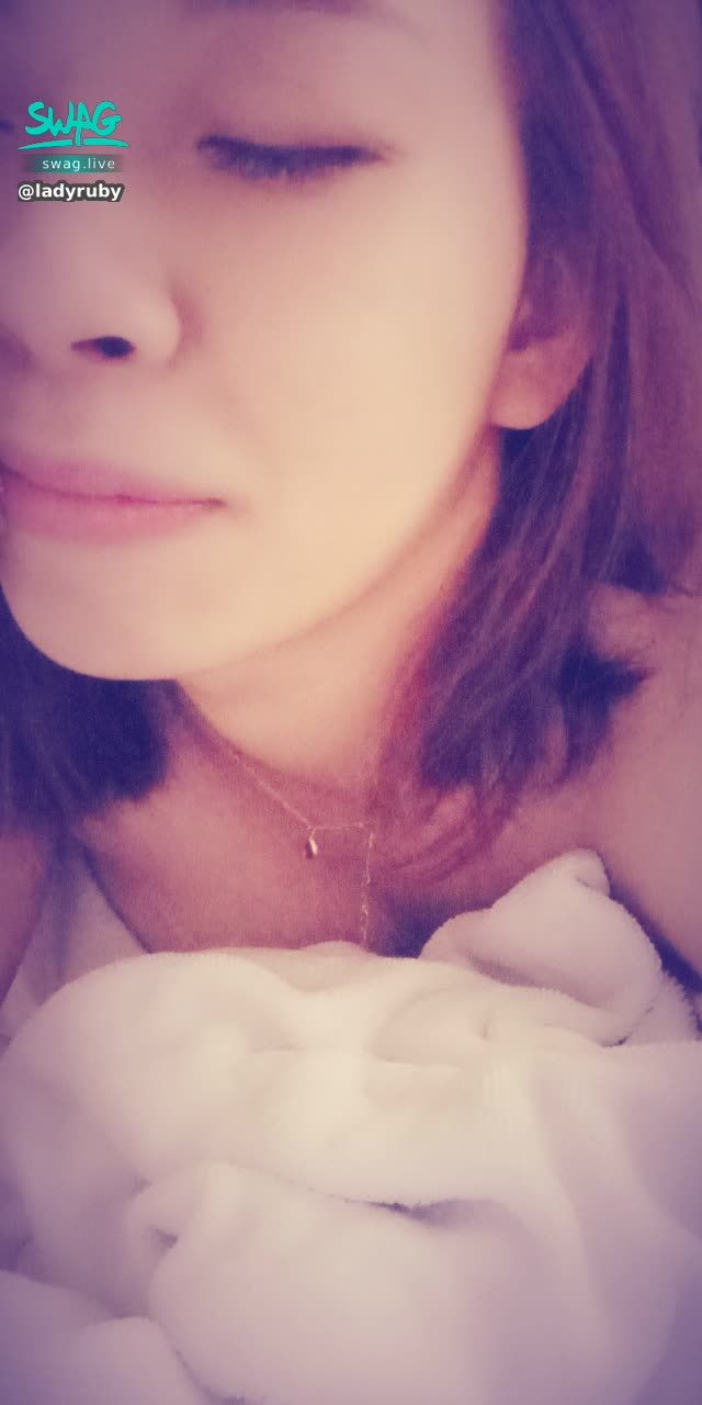  : Babies~ I'm not going to live broadcast today. I'm dating with seniors. We'll see you tomorrow. Good night ❤