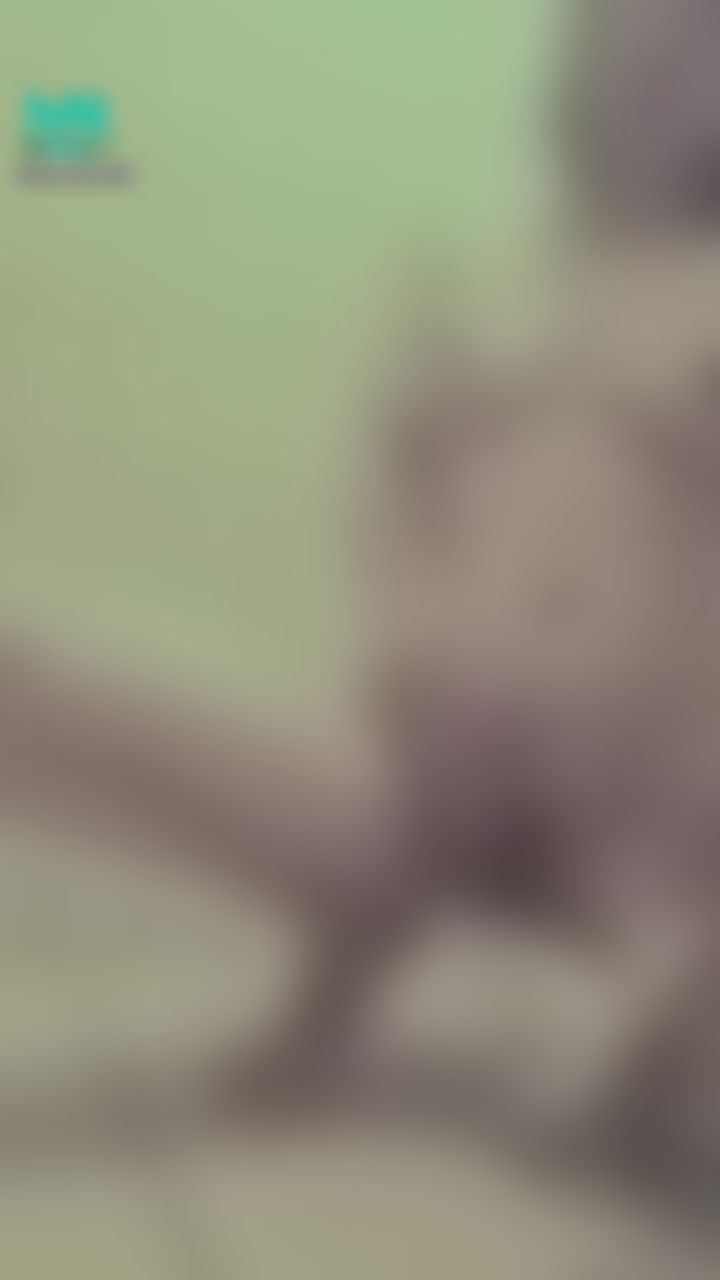  : 水沖下體好爽啊～