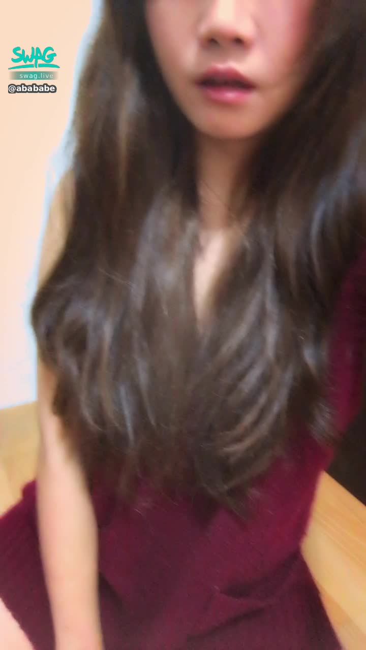  : I only suck in red at night, have you been sucked in by me? ❤️