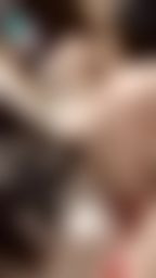 quanna : 這腿配上應景的紅色開檔丁字褲...是要逼死誰🥺🥺🥺