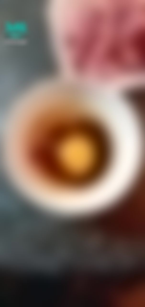  : 我真的沒有玩食物🥺🥺
剛剛那顆蛋在醬汁的圍繞下要被做成混合醬汁🧂