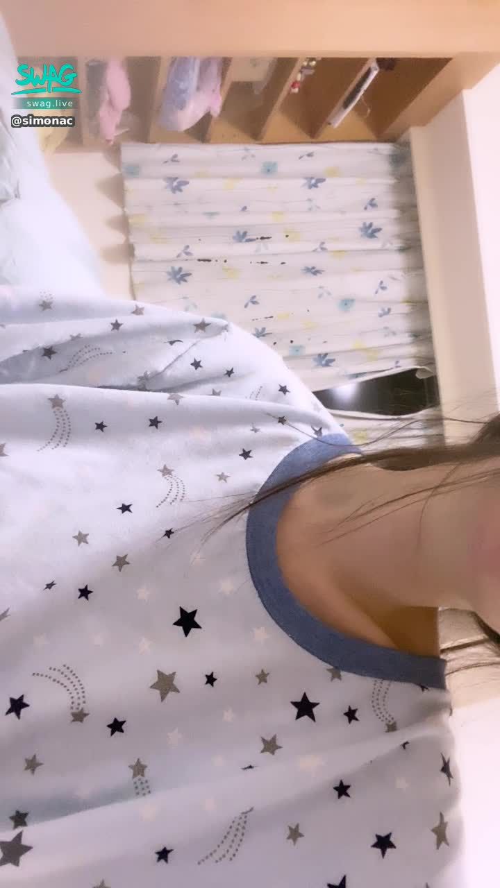 simonac : 殘寶貝失眠影片大放送 /Insomniac! Ftee videos giveaway in the chat room!
