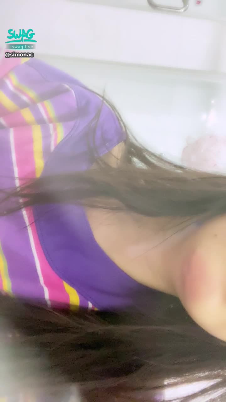  : 新年快樂！刷新年禮物拿免費影片！ Gift me CNY gift in the chatroom in exchange for free videos!