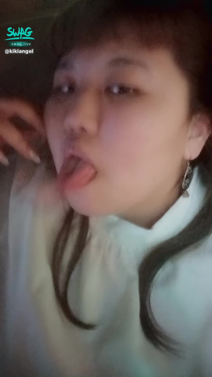 k*******l : 💙年假收心💙先來個車震壓壓驚...🤐