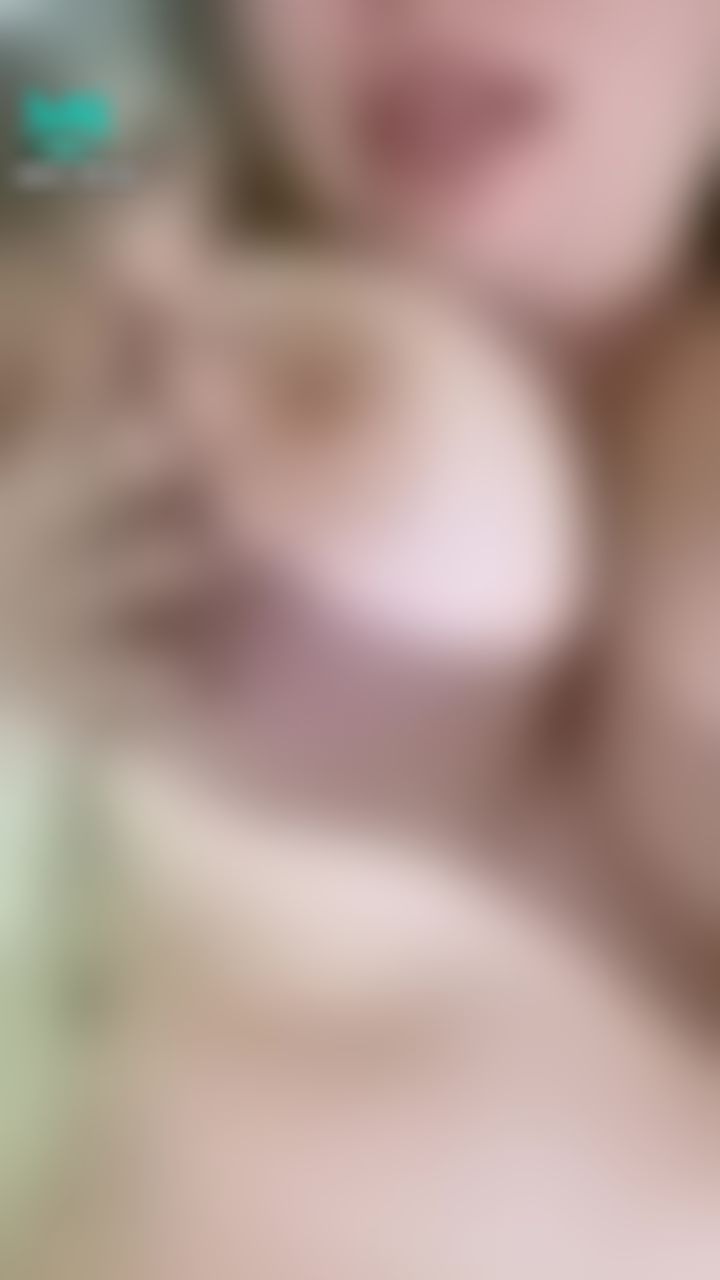 jess_macadam : Im very horny💦💦💦 我很角质💦💦💦
