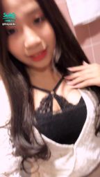 freyabibi : 今天一身裙裝 準備美美的拍攝❤️ 露臉