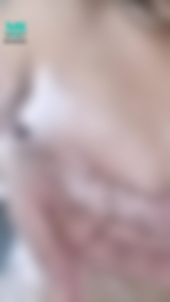  : 🛀洗澡偷拍實錄🛀要來抹沐浴乳囉！白色液體就像寶貝的精液💦 幫我把蓮蓬頭拿好～ 不要噴到我的敏感帶噢 不然我會直接叫出來🙊🙊