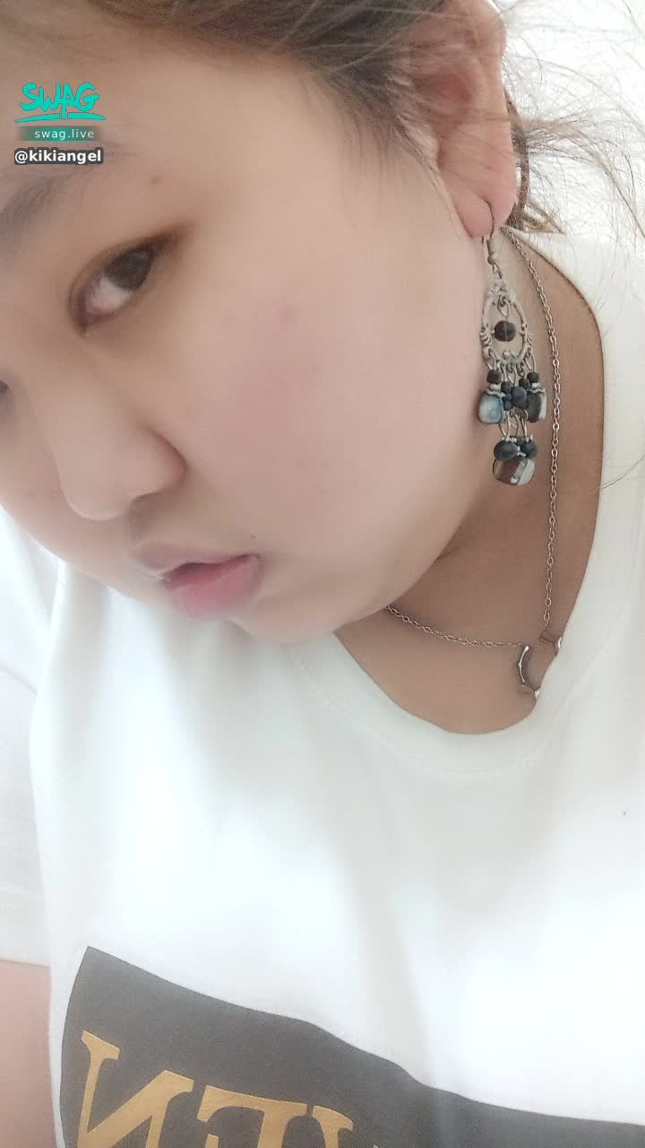 k*******l : 住在桃園的粉絲有福利囉~~3/27晚上 我跟其他正妹主播要一起舉辦粉絲同樂會！！

有興趣的寶寶可以私訊我😘😘😘😘
大家也可以去正妹主播那邊溜達溜達😍順手追蹤一下！

@rosebebe 
@amybebe 
@sulli
