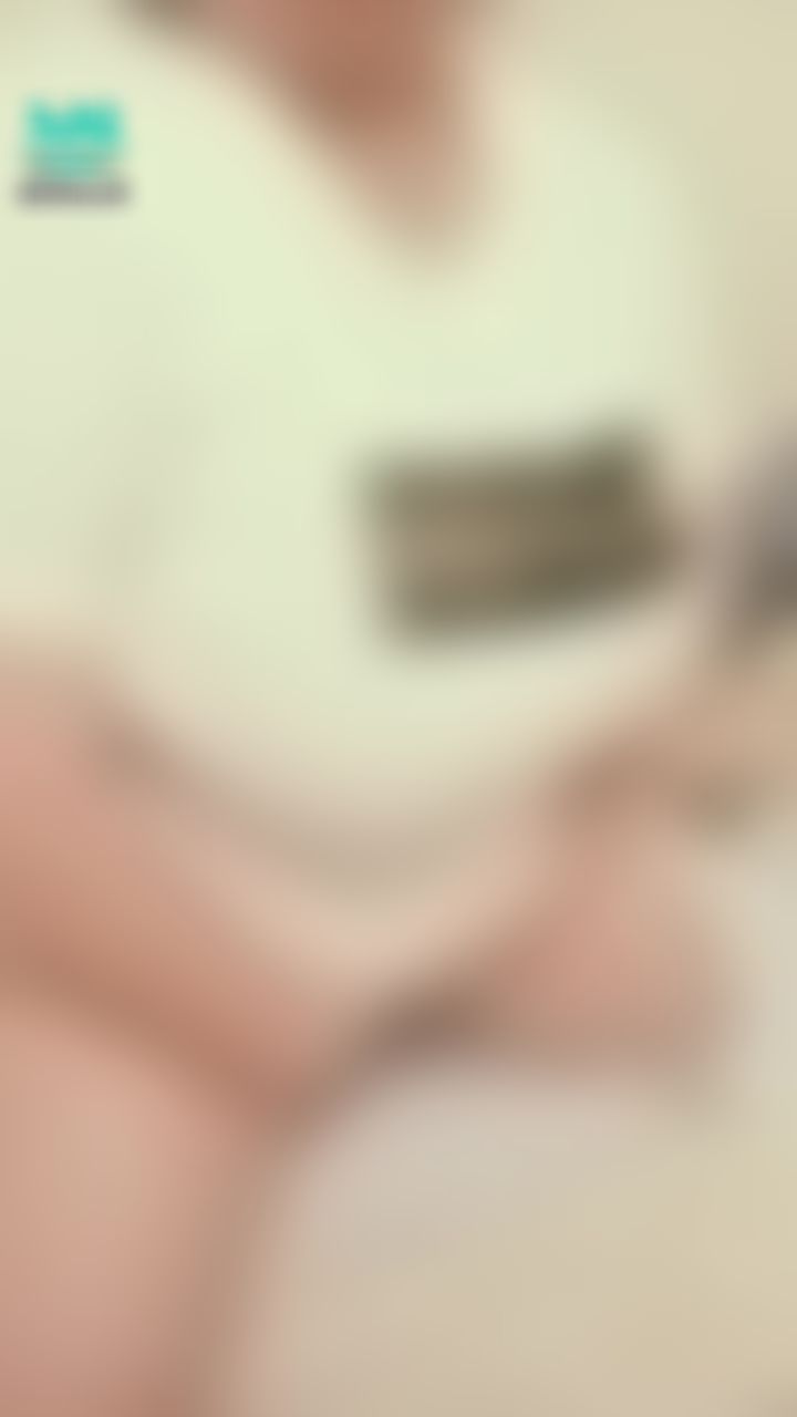  : 🏓運動女孩🏓美尻出現！就是要你噴🤤🤤🤤
如果有肉棒願意塞進來就好了...🥺有沒有肉棒要塞進來的呀？？？