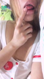 l******h : 🔥淫蕩小護士🔥醫生你壞壞🥺不是塞藥藥進去嗎..你怎麼把肉棒塞進我的屁眼裡了😳醫生直呼:「好爽好緊喔!」你是不是想要內射我💦💦💦