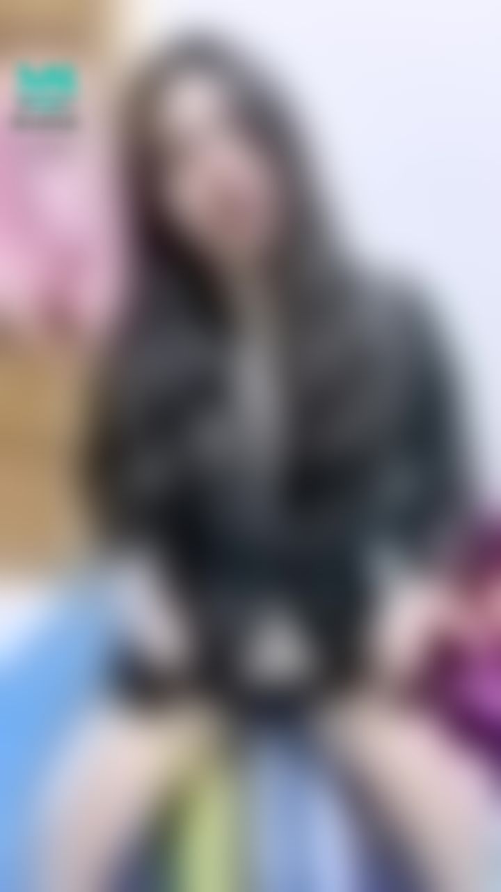 s******a : 性感薄紗睡衣系列🌸女上位姿勢💕喜歡看我在上面腿開開把你搖出來嗎？😈