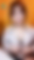 chenchenbao : 必解‼️露臉微露點😳眼鏡被奶擠到快變形啦..