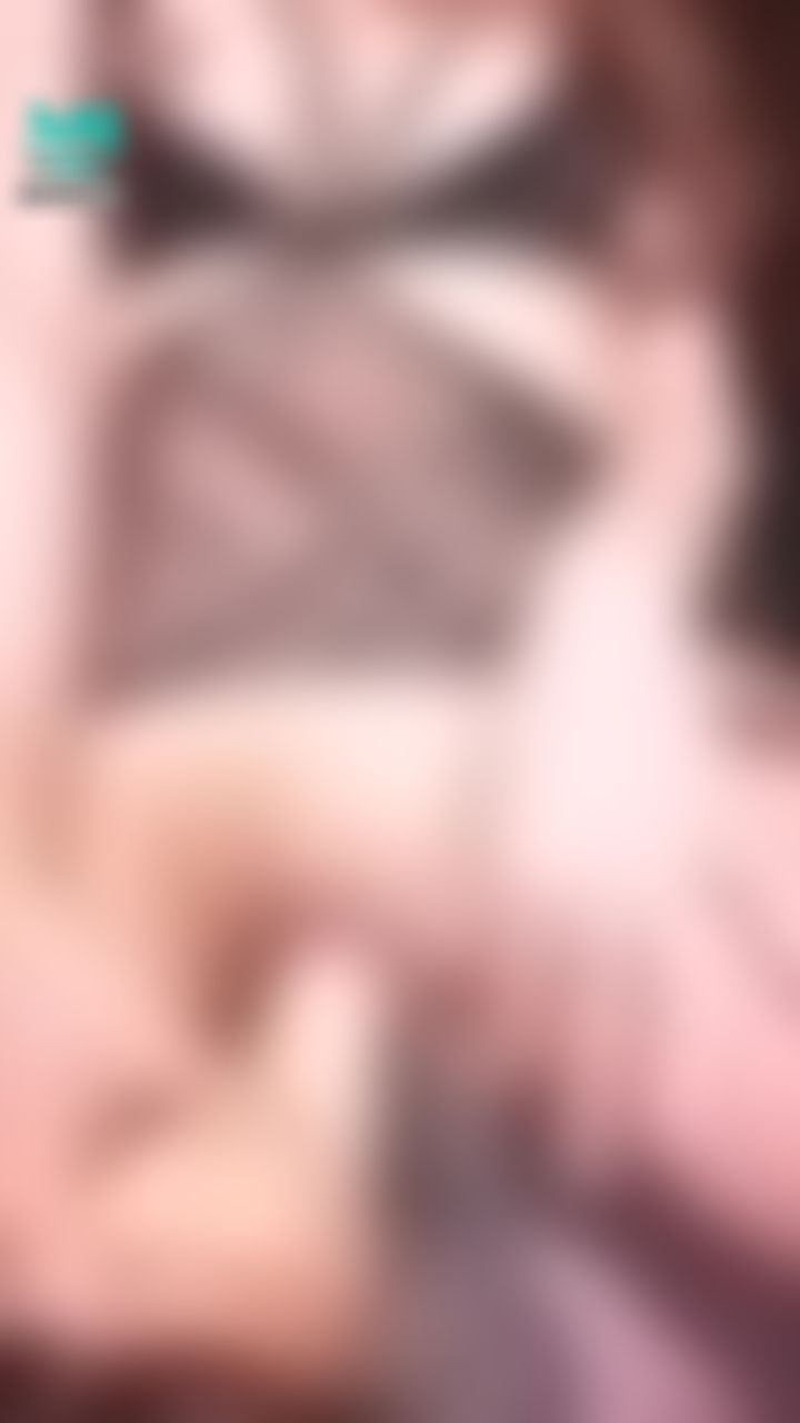  : ☘️雙穴塞滿淫蕩特寫‼️陰道受到肛塞的壓迫✨整個受不了🙈看我表情就知道多舒服‼️一線鮑特寫絕對要收藏❤️