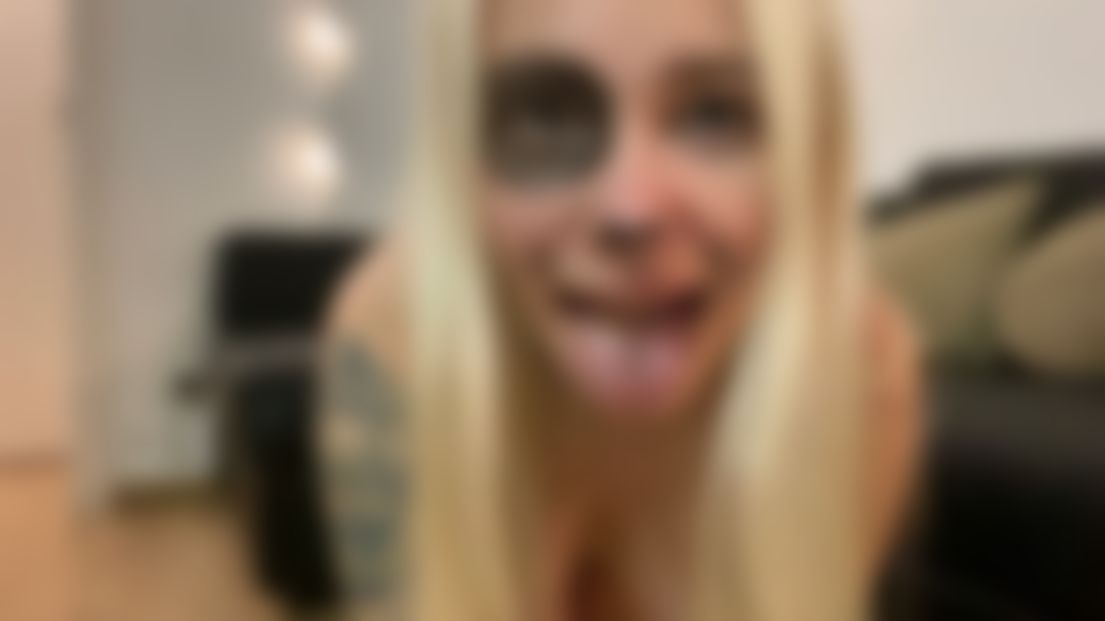 myarteya : naughty doggy