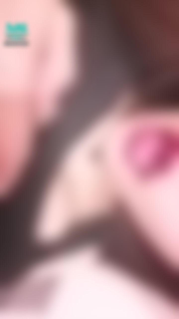  : 沒有人幫忙只能自己來🔞露臉騷🔞舔奶頭❤️❤️