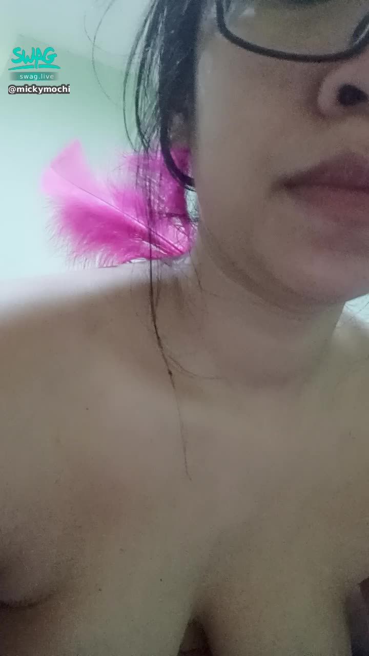 mickymochi : unlock 2 of my new video.u can ask me sexy photo or video or phonsex