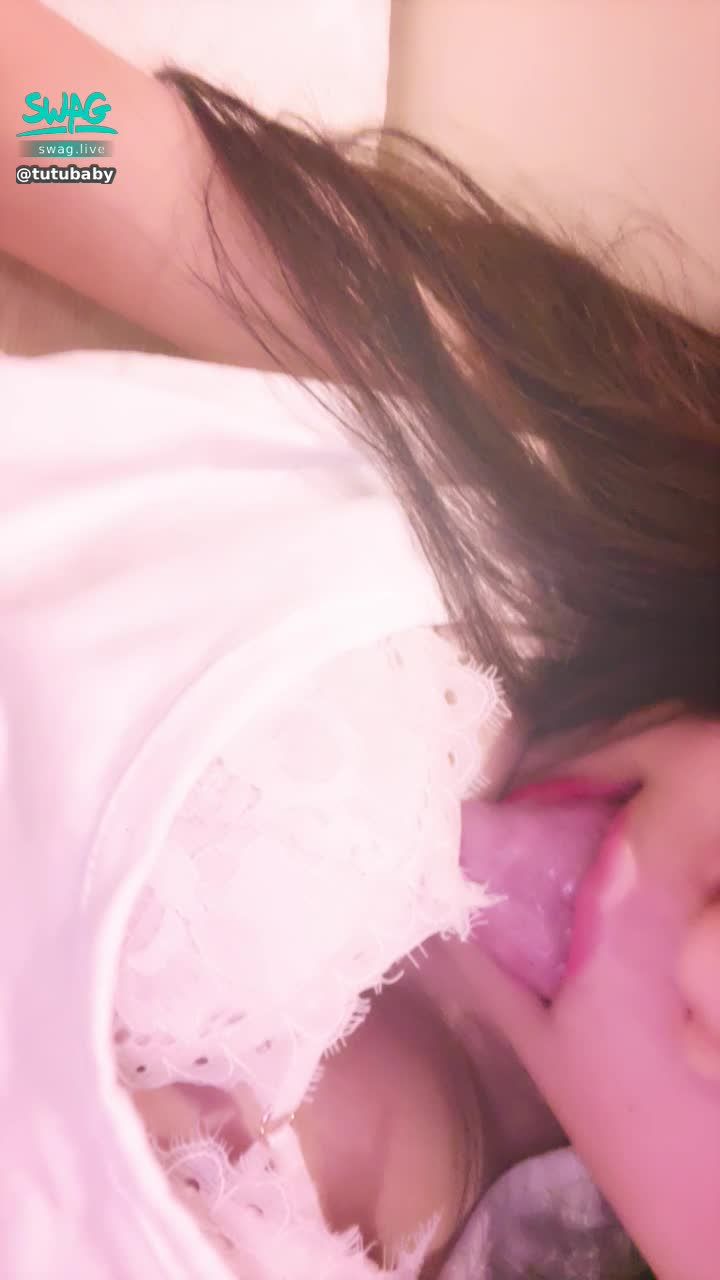 t******y : 超騷必解🔞🔞高難度動作🔞🔞超騷超靈活的舌頭舔奶舔好舔滿💦💦
