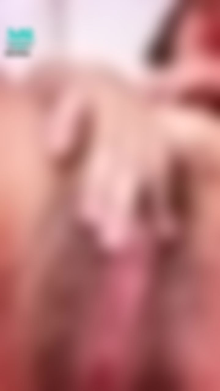  : 👄👄有看到粉嫩濕濕樣嗎？😘😘樂樂好色💦💦💦