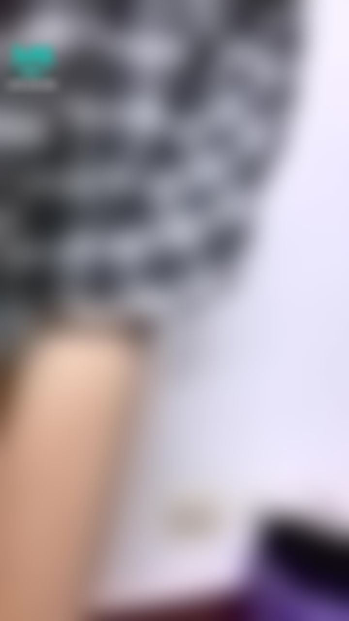 e*******e : 👗艾希的換裝秀👗
原來這一件沒有拉鍊🙈