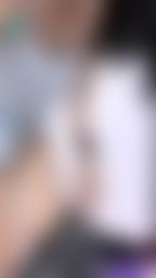 e*******e : 👖艾希的換裝秀👖
這個太長了~ 走路會踩到🥲