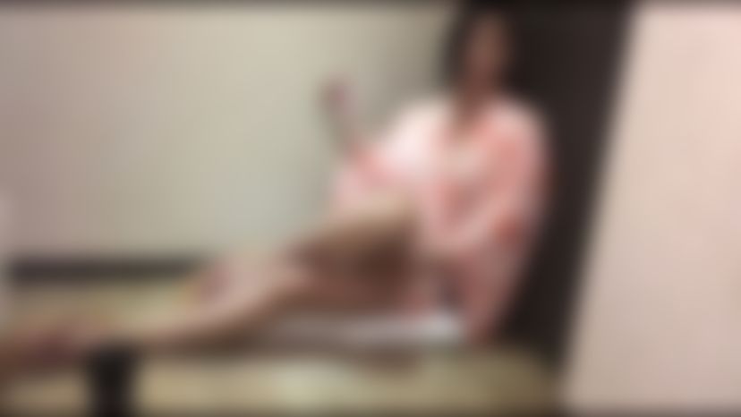 l*******y : 家政婦😳私底下的面貌....渴望有老公能成全她的飢渴💋