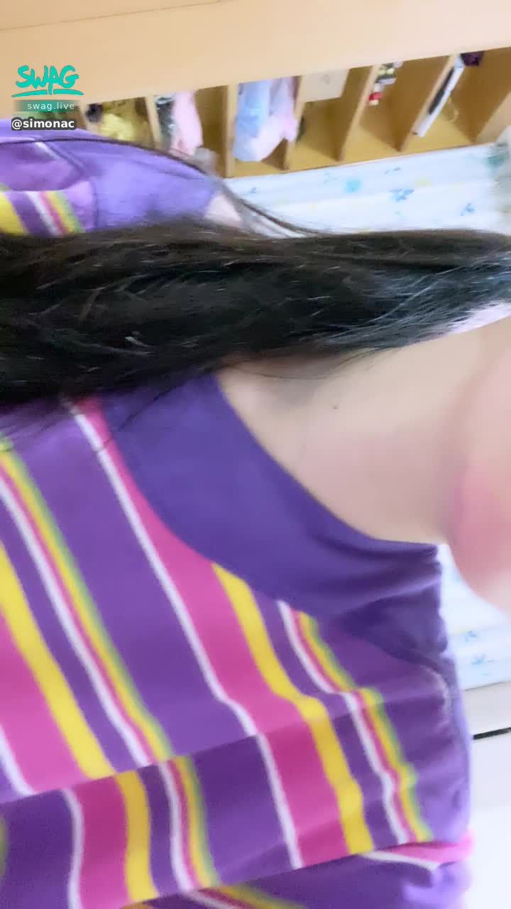  : 直播間領免費影片玩奶、穴、菊花指令/live w/ free videos giveaway, pusdy, nipple & anal commands!