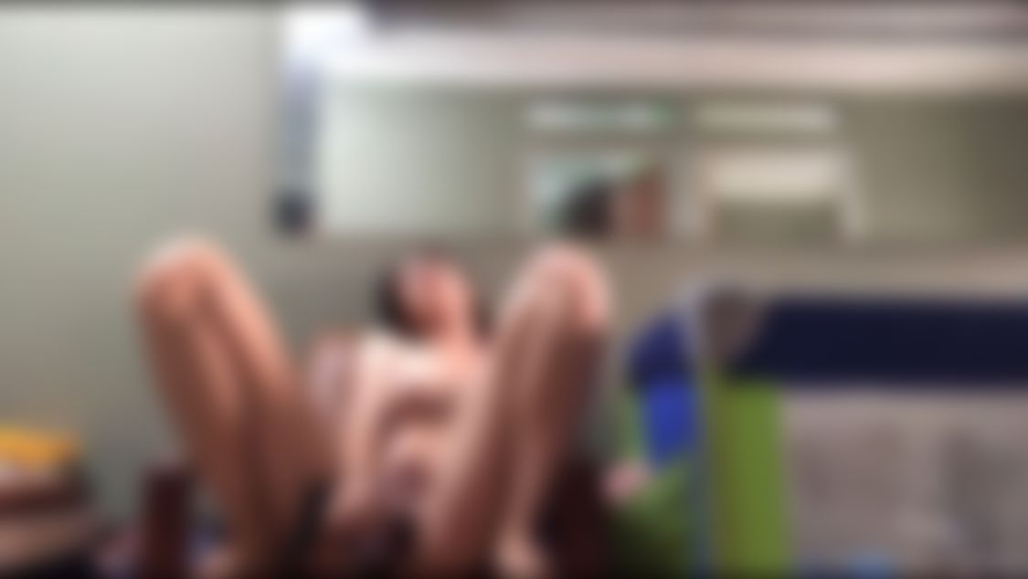 babyalicia : Masturbation on chair🥵