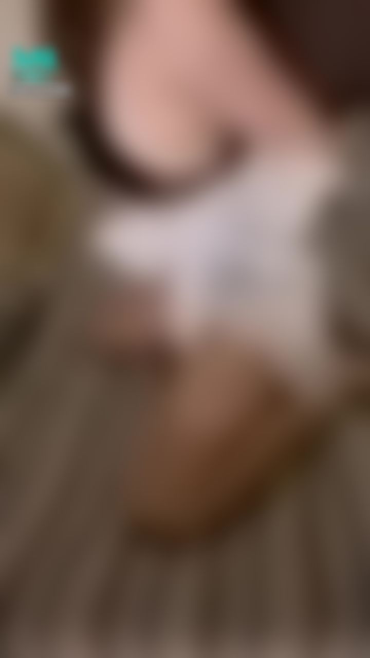d********y : 露奶露臀💕今天這麼性感
不用背後式讓你們欣賞翹臀說不過去吧😝
