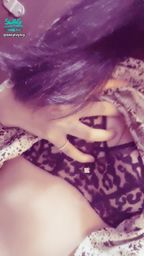 sexyivyivy : 裡面穿這樣夠騷嗎😈😈😈
喜歡被這樣揉揉
可以幫我嗎😛