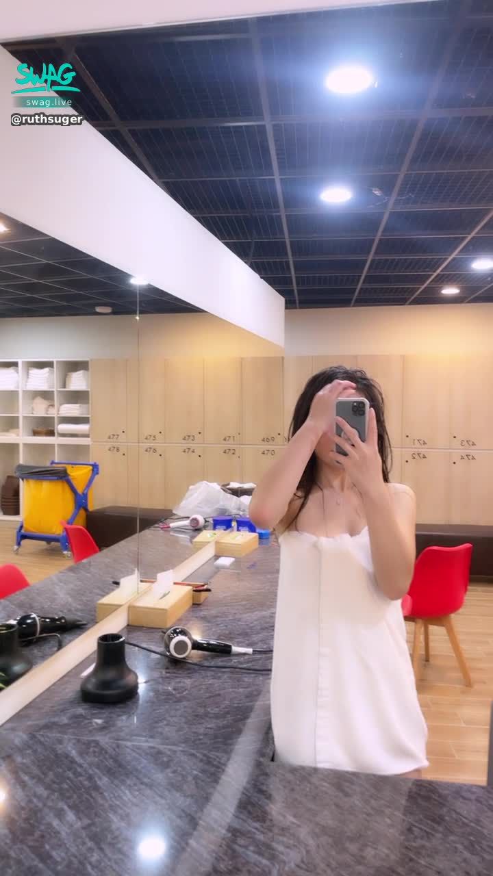  : 😘😘