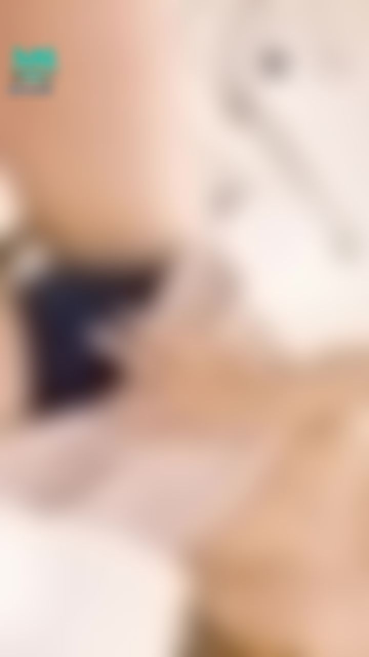 lovesisi : 🔥慾女心經🩸月月來了好想要🔥這水滴奶太美 偷偷掀裙子給你看🤫