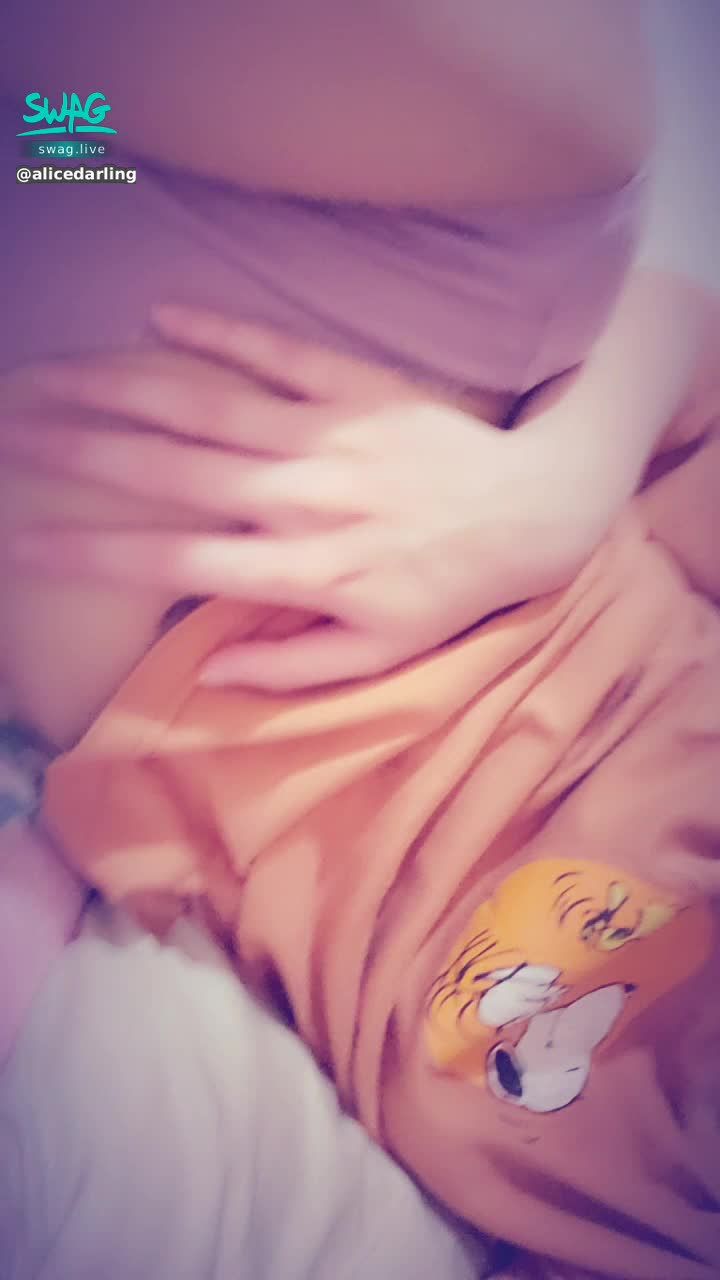  : 貧乳配大屁屁 
🥺哥哥喜歡嗎？