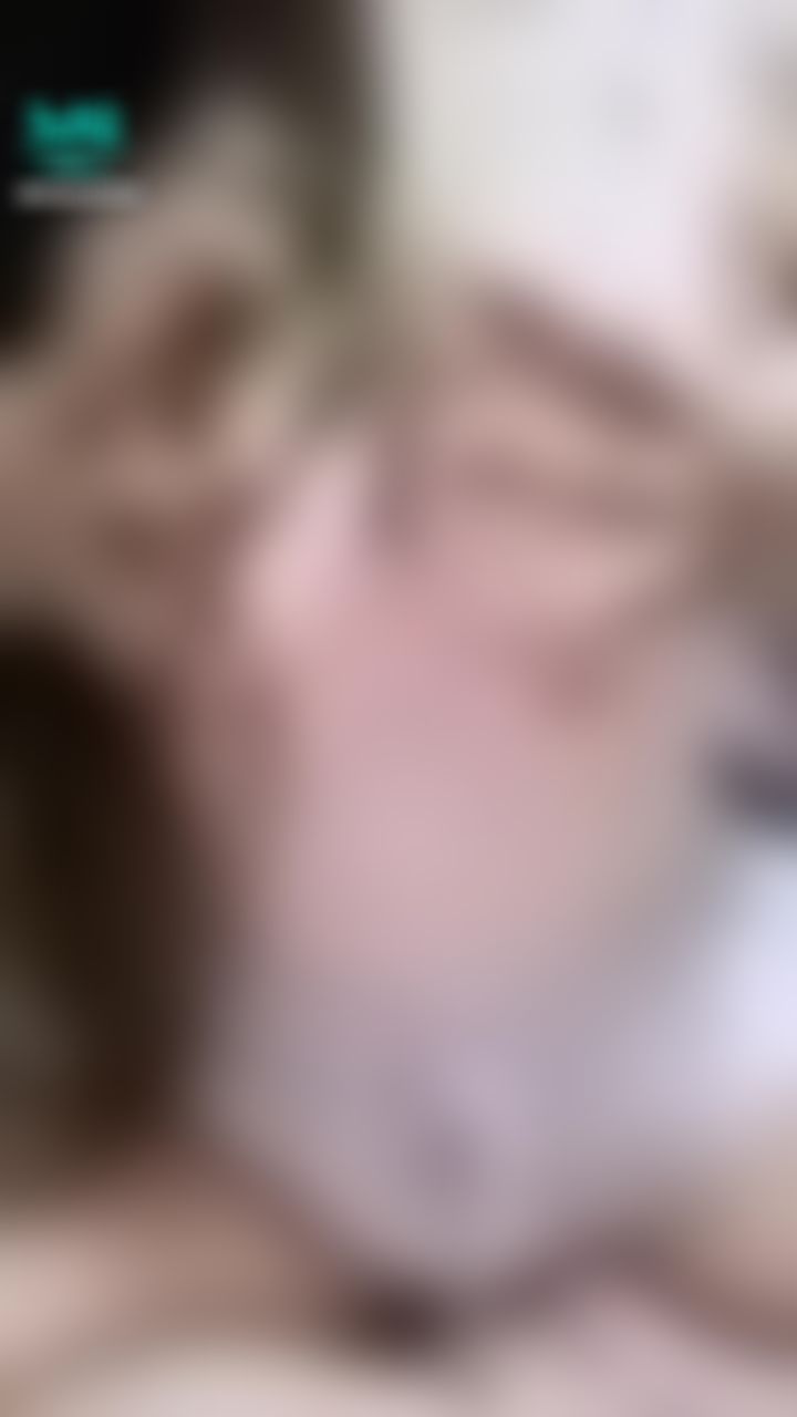  : 快來解鎖妹妹的長片吧福利超多的🙈
看到最底，便可以知道怎樣得到私藏影片
以及特定的福利喔❤️

所有的影片皆是我一人的辛勞與創作的成果。
雖然可能還不夠好～不過能有大家的支持，
妹妹將會做🉐️更好的💪🏻️

⚠️每次解鎖長片後
👉🏻以文字信息回覆自動信息
👉🏻或者在影片下面點私聊我(也是文字信息)
🙌🏻就可以領到解鎖🔓專享的福利包😺

👉🏻解鎖8部長片截圖發給我換私藏片完整版1部😝
👉🏻解鎖4部長片截圖發給我換私藏片段福利包😌