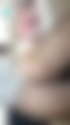 quanna : 這黑絲美腿根本極品...裡面還沒有穿小褲褲啦🙈🙈🙈