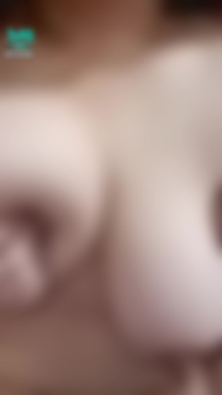 evabebe : 👄淫聲滿滿，給你視覺聽覺雙重感受🥰