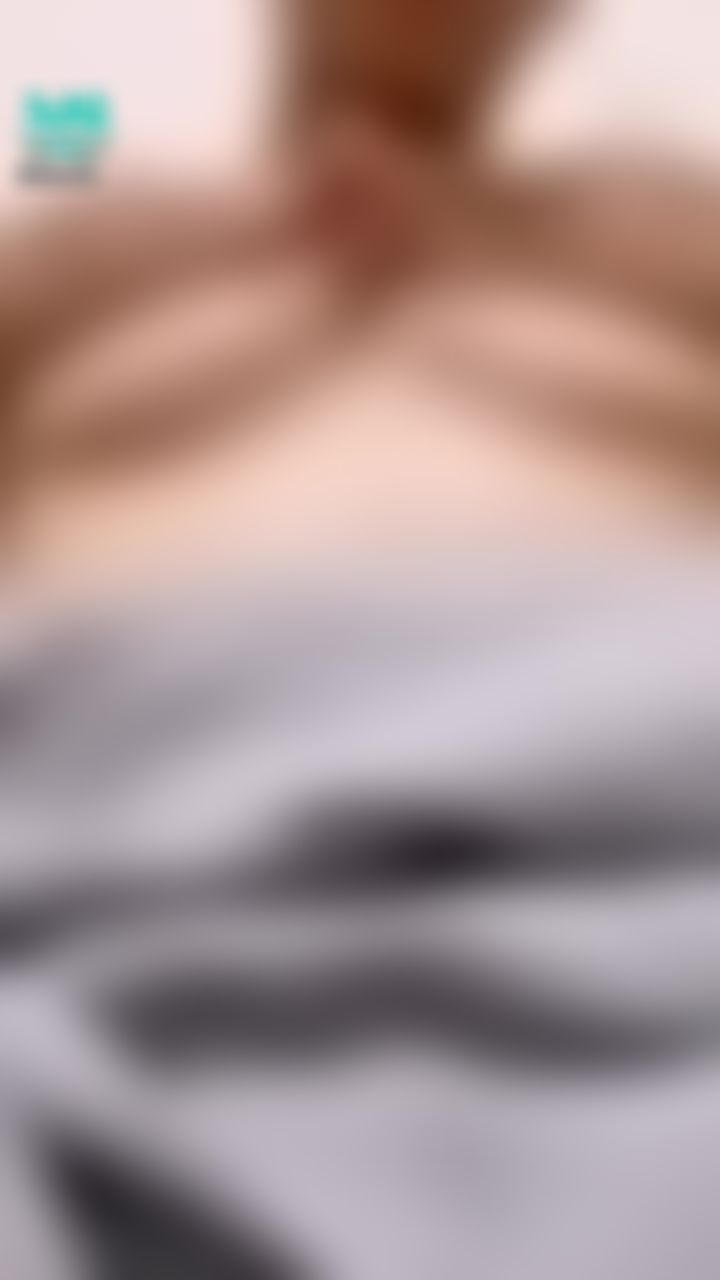  : ✨長腿淫娃✨ 南半球視角🔥把硬挺的奶頭拉起來🔞好爽..受不了好想要😈😈