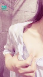 sexyivyivy : 不舒服的一整天終於讓自己清醒一點
起來準備出門了
穿這樣可以嗎😈😈😈