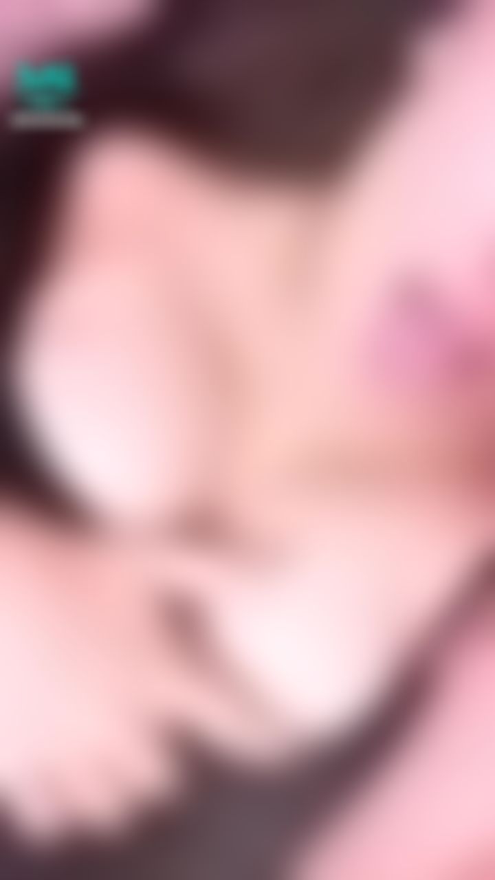  : 12點了你的騷女友在家等你還不回家嗎？快回來洗洗上床了❤️