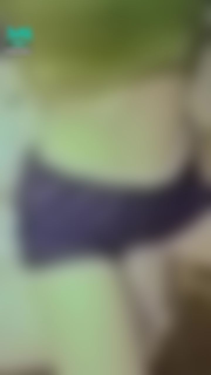  : 嗯~床脚也不错啦 🛏️