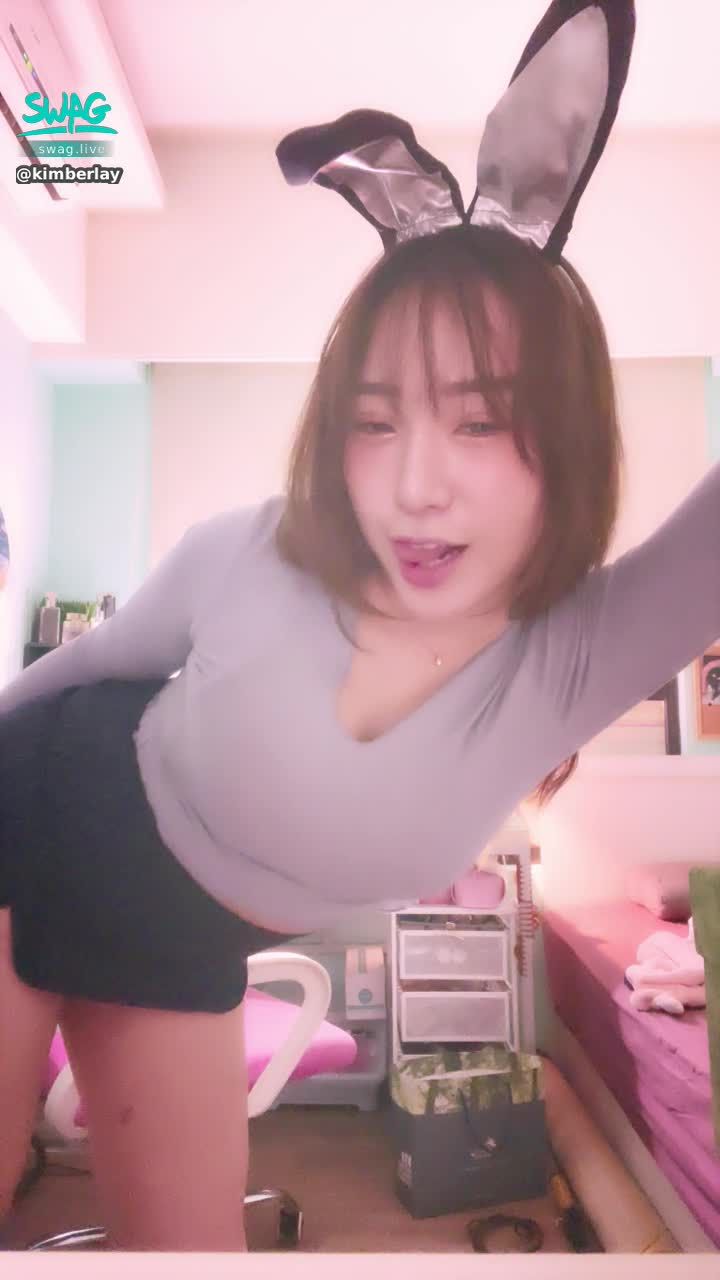 kimberlay : 筋開腰軟Q彈 乾！淫蕩賤貨！！娶回家🔥