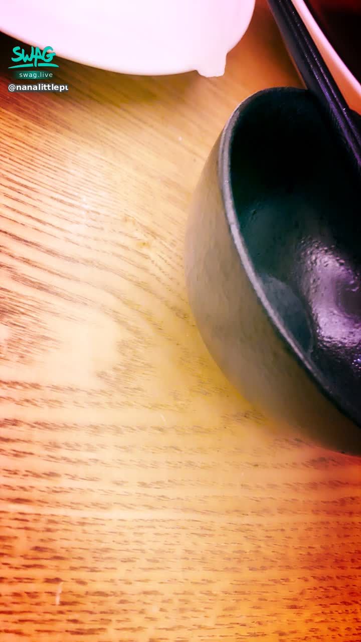 nanalittlepupy : 你們喜歡做料理嗎？

我超愛的喔🥳

可是我也好想要有人做飯給我吃呀😣

✨✨✨✨✨

你是負責吃還是負責煮的呀😏