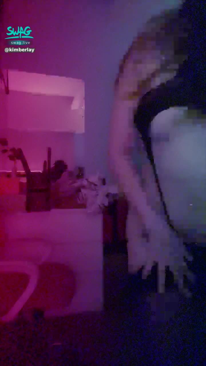 kimberlay : 大尺度騷舞‼️沒穿內衣❤️特別的愛給特別的你🔥❤️🔥❤️🔥❤️🔥
