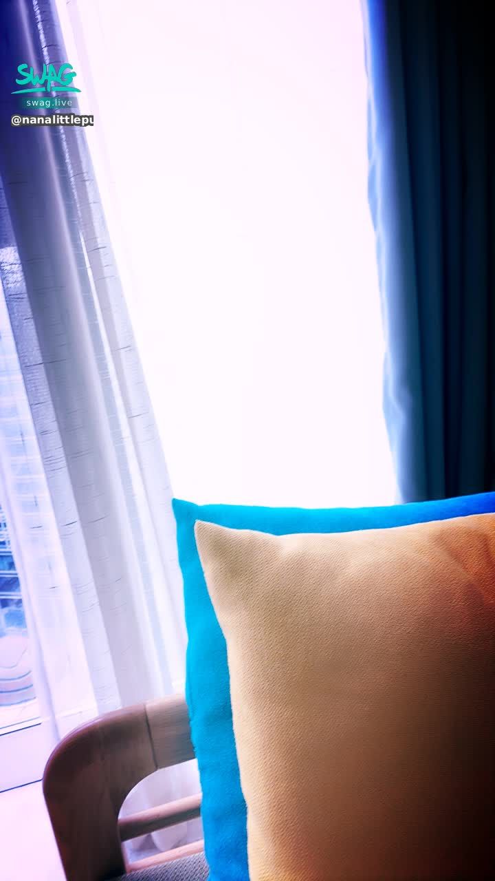 nanalittlepupy : 早安安☁️
今天沒什麼太陽呢
難怪我睡到現在🙈

屁股都沒被曬到呢😏

嘿嘿😁

今天想看什麼呀？
跟我說一下好嗎？


昨天被弄的心情💢
也有點難過
不過已經調適好了

想不想被我榨乾乾呀😝